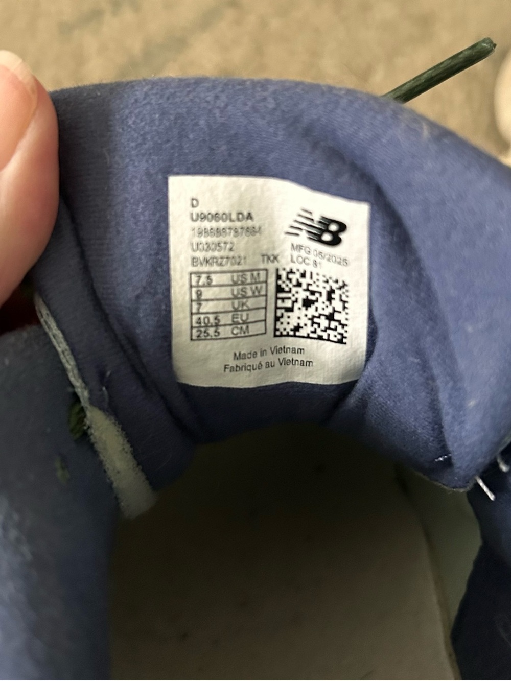New Balance 9060 Dark Alpine Green Frosted Glass - Picture 4 of 4